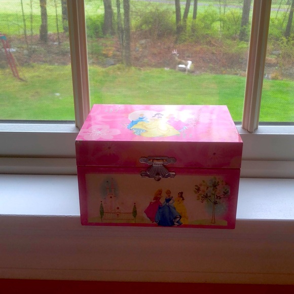 Disney Princess Cinderella Musical 🎼 🎶 Jewelry Box - Picture 3 of 10